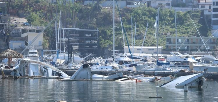 Encuentran cadáver en la zona de yates en Acapulco