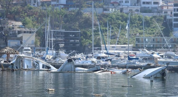 Encuentran cadáver en la zona de yates en Acapulco