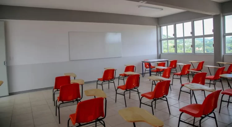 Preocupa que cerca de 200 mil alumnos no regresaron a clases