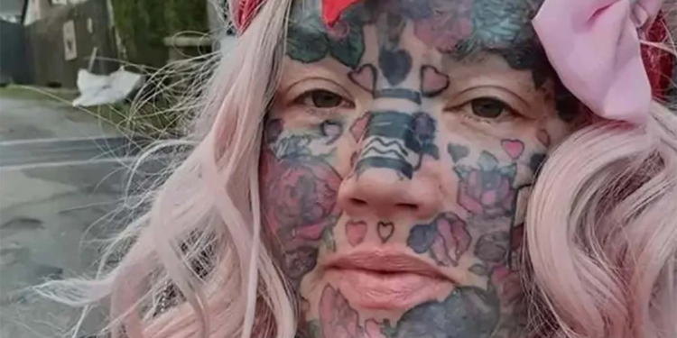No puede parar de hacerse tatuajes: ya tiene 800 No puede parar de hacerse tatuajes: ya tiene 800