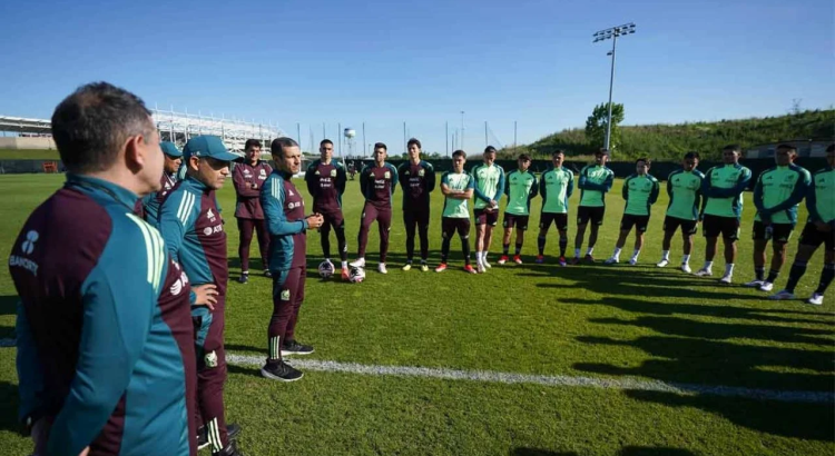 México enfrenta a Uruguay en amistoso