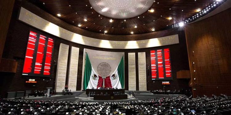 Propuesta de ‘Parlamentos abiertos’ para reformas constitucionales de AMLO será presentada este lunes Propuesta de ‘Parlamentos abiertos’ para reformas constitucionales de AMLO será presentada este lunes