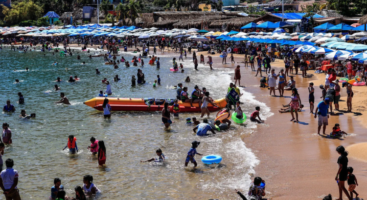 Las playas de Guerrero están limpias y aptas: Cofepris