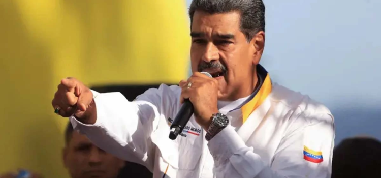 Maduro «rompe relaciones» con WhatsApp