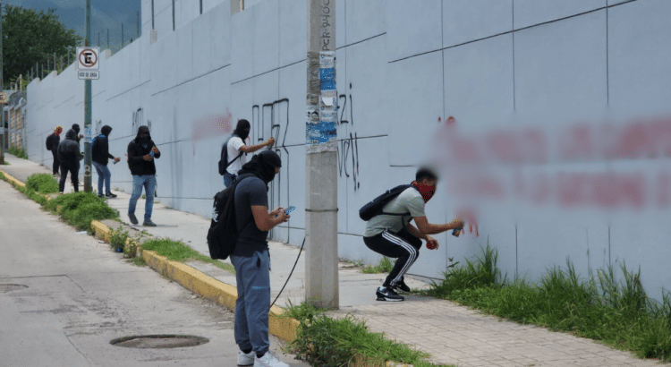 Normalistas se manifestaron en Ciudad Judicial de Chilpancingo