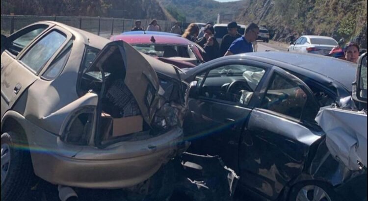 Se produce carambola en la Autopista del Sol