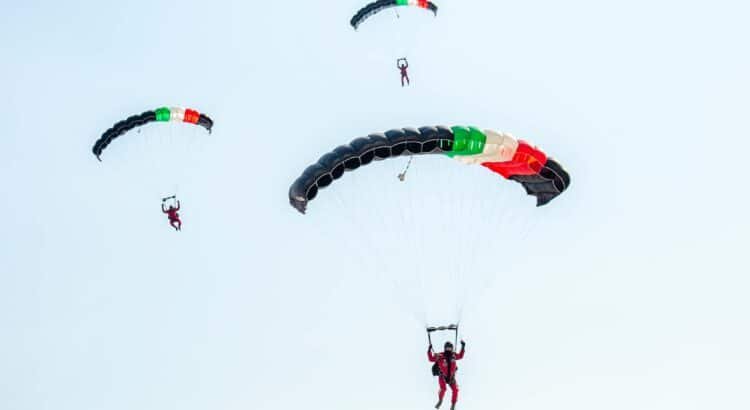 Cautiva el show aéreo “La Gran Fuerza de México” en Acapulco