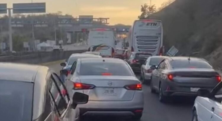 Caos en la Autopista del Sol Caos en la Autopista del Sol
