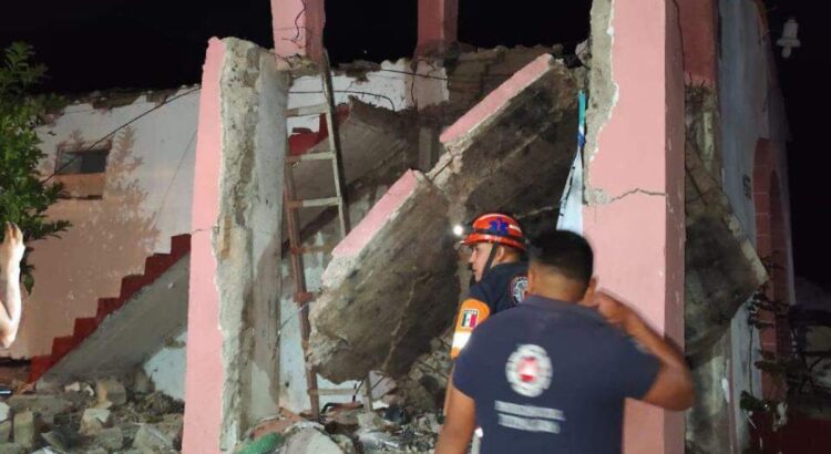 Un muerto y 22 lesionados, por explosión de pirotecnia en parroquia