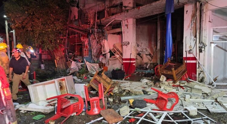 Explosión de gas deja 5 heridos