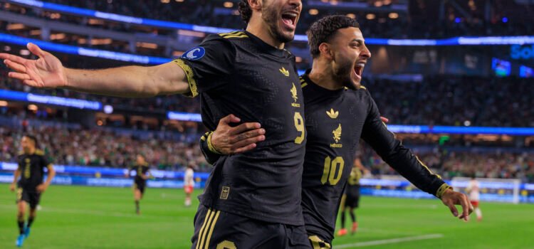 México vence a Canadá y se clasifica a la final