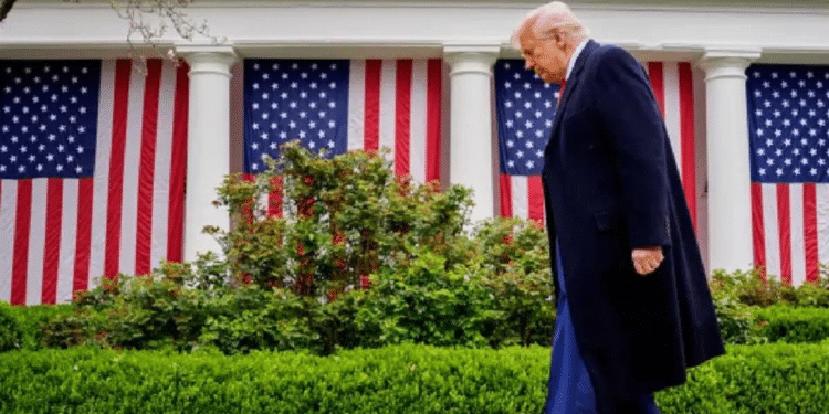 Baja nivel de aprobación ciudadana de Trump