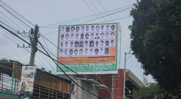 Exigen resultado sobre recompensa ofrecida por gobierno estatal: caso Ayotzinapa Exigen resultado sobre recompensa ofrecida por gobierno estatal: caso Ayotzinapa
