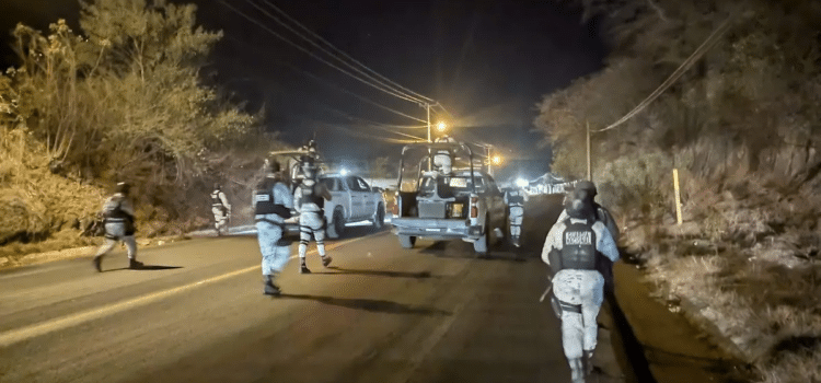 Irrumpe grupo armado en El Kilómetro 30; pobladores se defienden