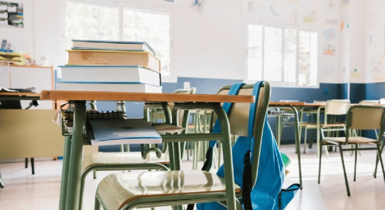 Recortan horarios en escuelas por intenso calor Recortan horarios en escuelas por intenso calor