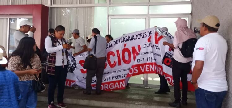 Reportan “25 mil escuelas” de Guerrero en paro