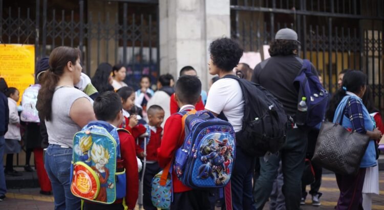 Se reanudan clases en Guerrero tras huracán Erick