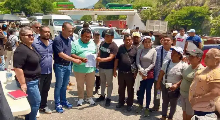 Liberan la Autopista del Sol y carretera federal tras casi seis horas de bloqueo