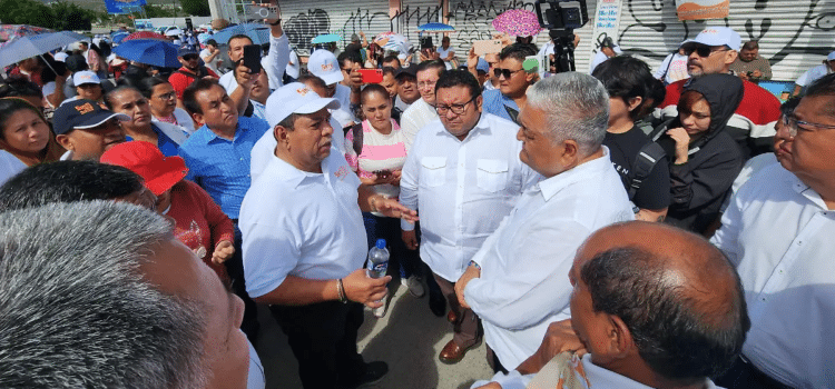Maestros del SNTE liberan la Autopista del Sol Maestros del SNTE liberan la Autopista del Sol