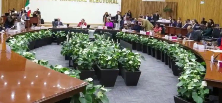 Cancela el INE registro de candidatos por omitir informes de gastos de campaña