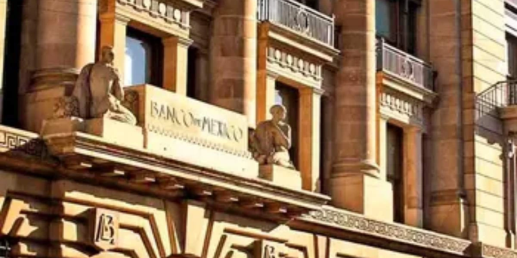 Baja Banxico la tasa de interés
