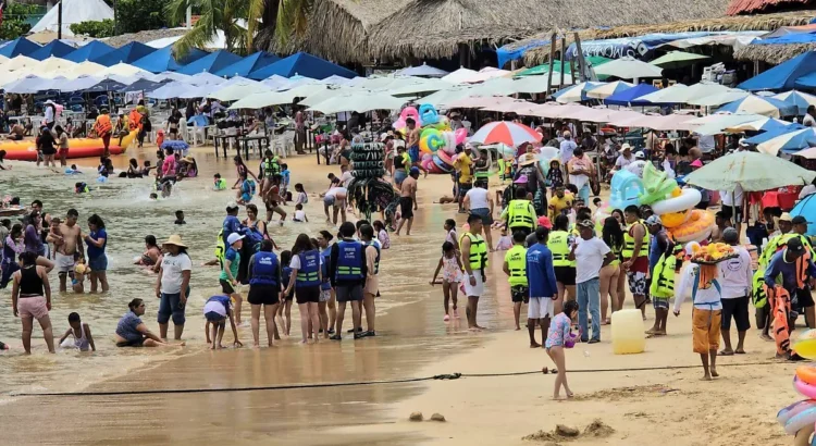 Acapulco registra alta afluencia turística en penúltimo fin de semana de septiembre Acapulco registra alta afluencia turística en penúltimo fin de semana de septiembre