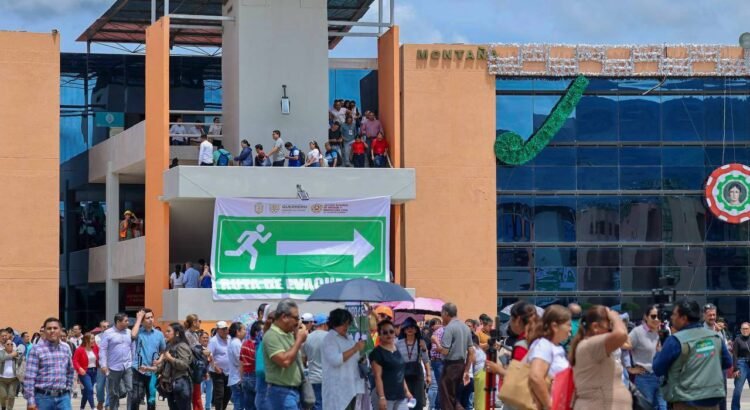 Miles de trabajadores participan en simulacro del sismo Miles de trabajadores participan en simulacro del sismo