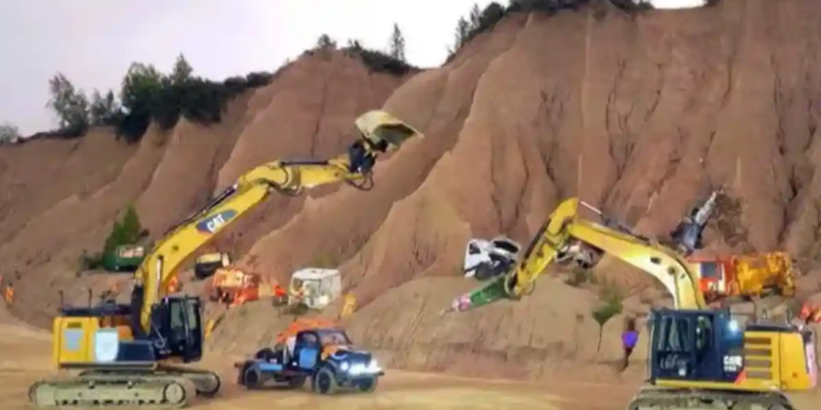 Con maquinaria pesada ofrecieron su versión de Romeo y Julieta