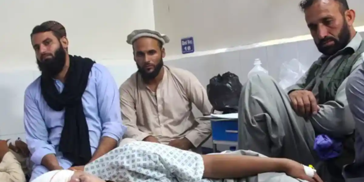 Deja sismo en Afganistán deja más de 800 muertos y miles de heridos Deja sismo en Afganistán deja más de 800 muertos y miles de heridos