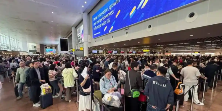 Afectan ciberataques operaciones en aeropuertos de Europa