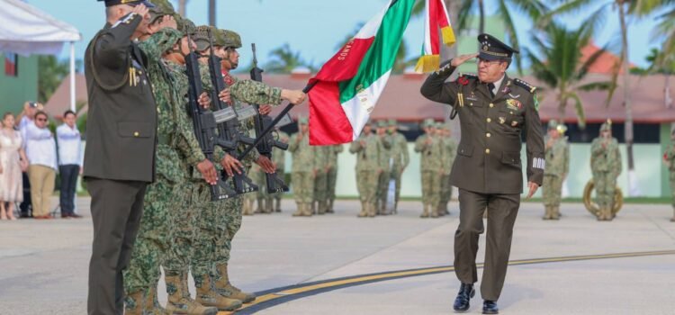 Asume José Roberto Flores Montes de Oca el mando de la Novena Región Militar en Acapulco Asume José Roberto Flores Montes de Oca el mando de la Novena Región Militar en Acapulco