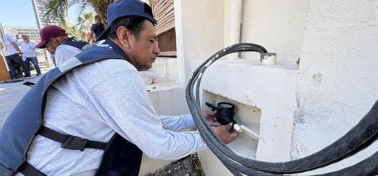 Capama detecta tomas clandestinas en comercio; harán programa integral de regularización Capama detecta tomas clandestinas en comercio; harán programa integral de regularización