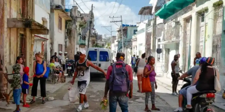 Cuba, paralizada por la chikunguña Cuba, paralizada por la chikunguña