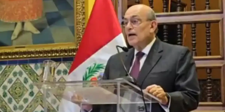 Rompe Perú relaciones diplomáticas con México Rompe Perú relaciones diplomáticas con México