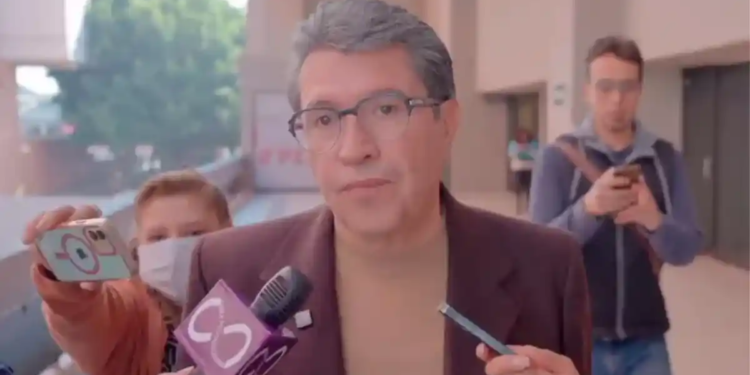 Deben Gobierno y Congreso “escuchar todas las voces”: Monreal Deben Gobierno y Congreso “escuchar todas las voces”: Monreal