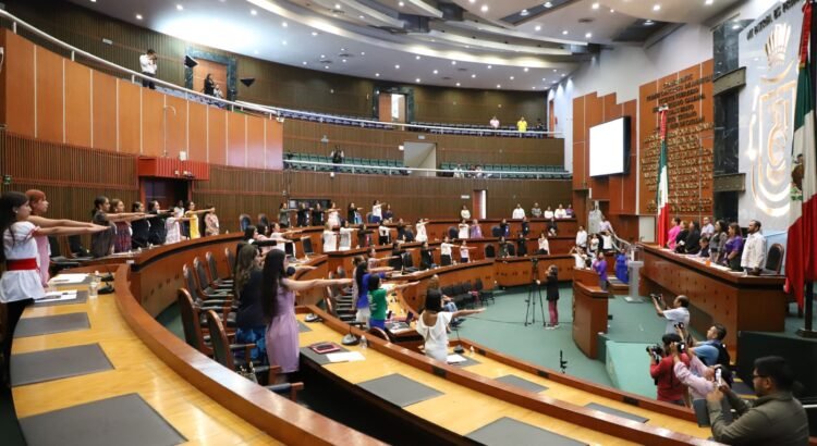 Diputados de Guerrero reciben 300 mil pesos mensuales por concepto de “gestión social”
