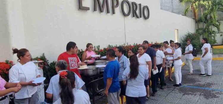 Continúa la huelga en el hotel Emporio