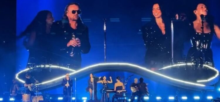 Dua Lipa sorprende en la CDMX con un dueto junto a Fher de Maná interpretando “Oye mi amor” Dua Lipa sorprende en la CDMX con un dueto junto a Fher de Maná interpretando “Oye mi amor”