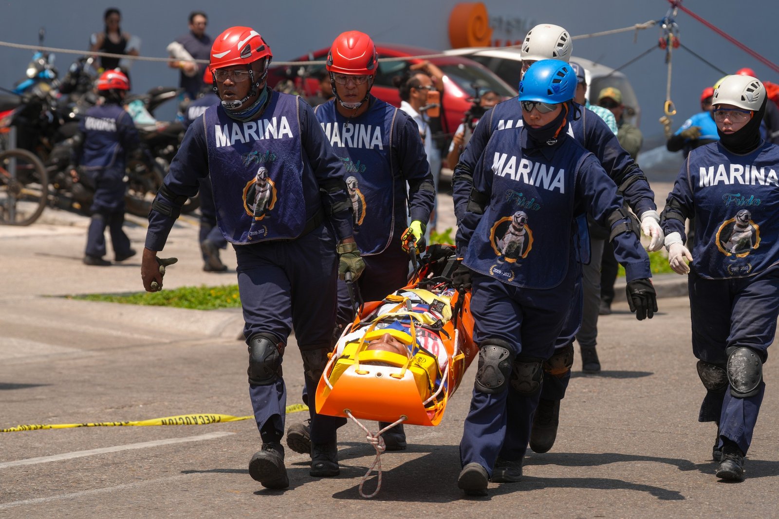 Participan más de 61 mil en simulacro en Acapulco
