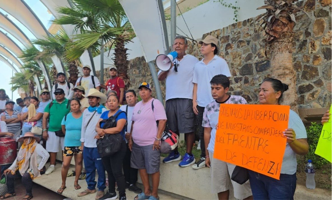 Familiares de líderes detenidos en Acapulco rechazan acusaciones y piden apoyo de Sheinbaum